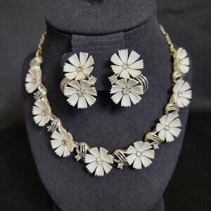 Vintage Signed Lisner AB Rhinestone Plastic Flowers Necklace & Clip Earrings Set